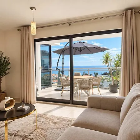 Atlantic Pearl Sea View Family Retreat In Canico (Madeira)