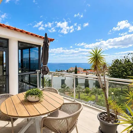 Atlantic Pearl Sea View Family Retreat In Apartment Canico (Madeira)