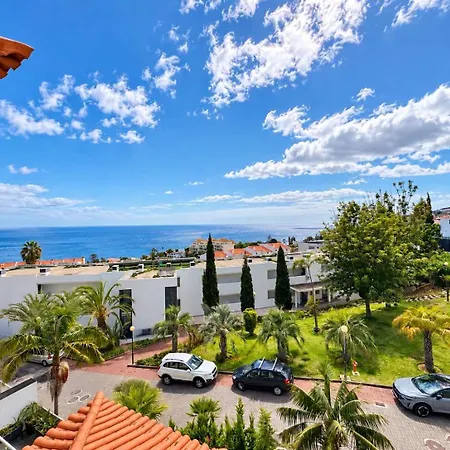 Atlantic Pearl Sea View Family Retreat In Canico (Madeira)