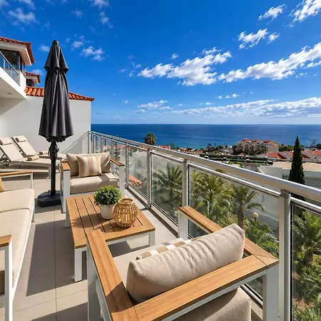 Apartment Atlantic Pearl Sea View Family Retreat In Canico (Madeira)